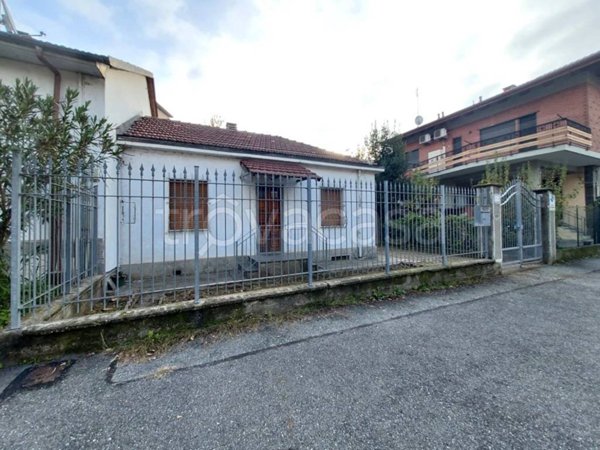 casa indipendente in vendita a Torino in zona Mirafiori Sud