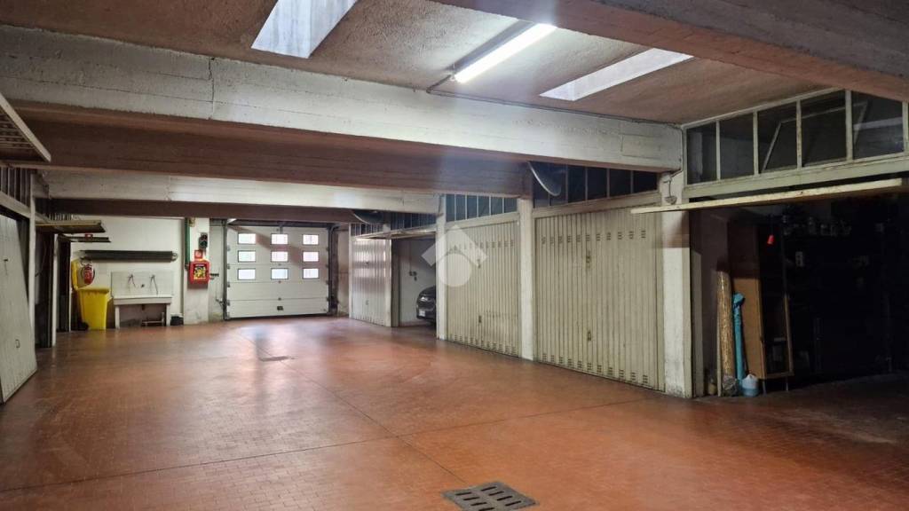 casa indipendente in vendita a Torino in zona Rosa