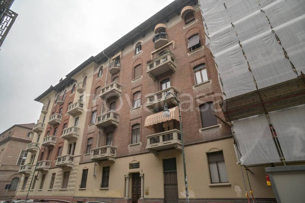 locale commerciale in vendita a Torino