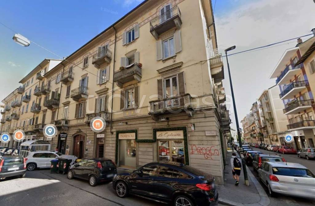 appartamento in vendita a Torino in zona Cenisia