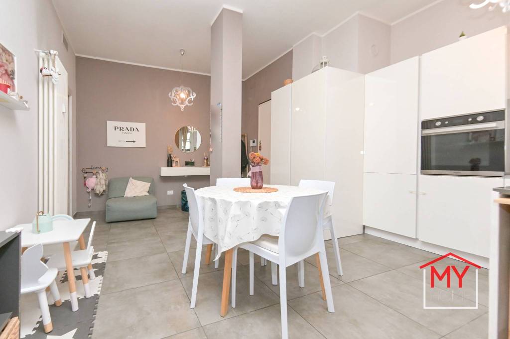 appartamento in vendita a Torino in zona Santa Rita