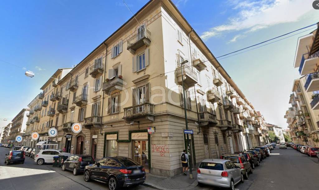 appartamento in vendita a Torino in zona Cenisia