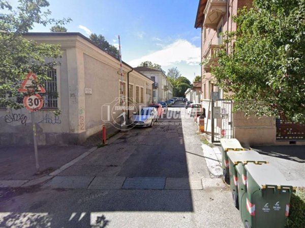 negozio in vendita a Torino in zona Pozzo Strada