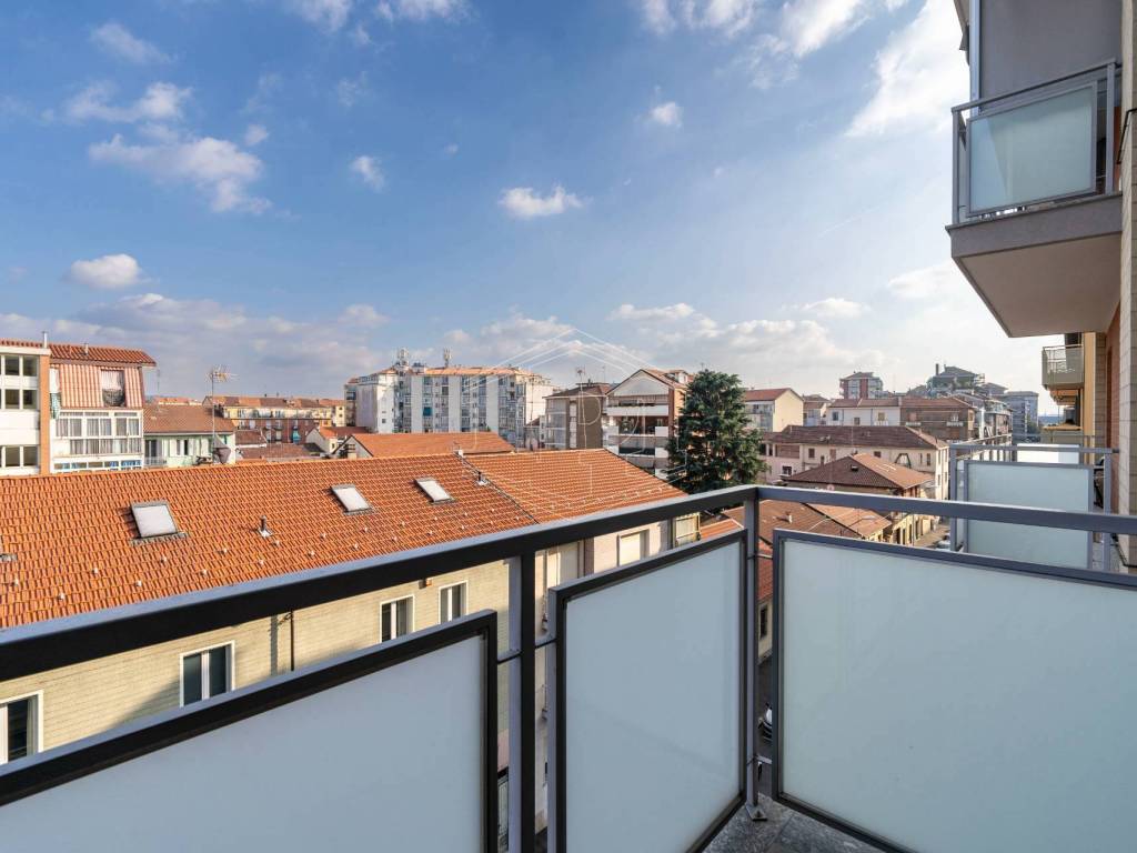 appartamento in vendita a Torino in zona Vallette