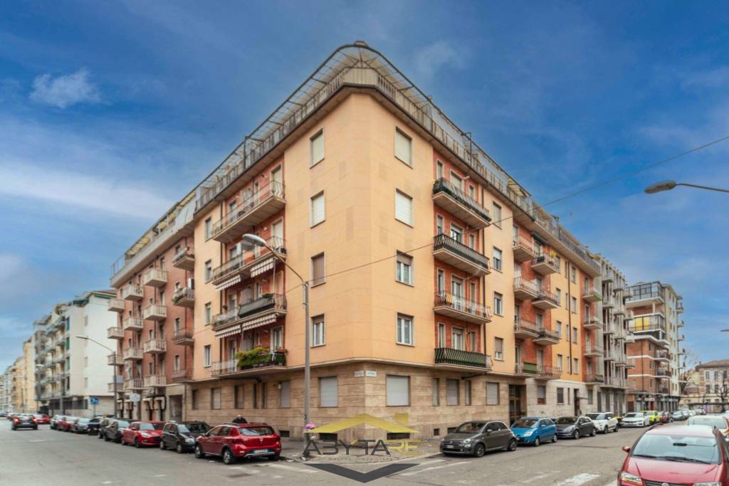 appartamento in vendita a Torino in zona Santa Rita