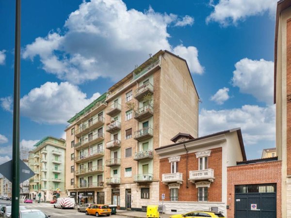 appartamento in vendita a Torino in zona Cenisia