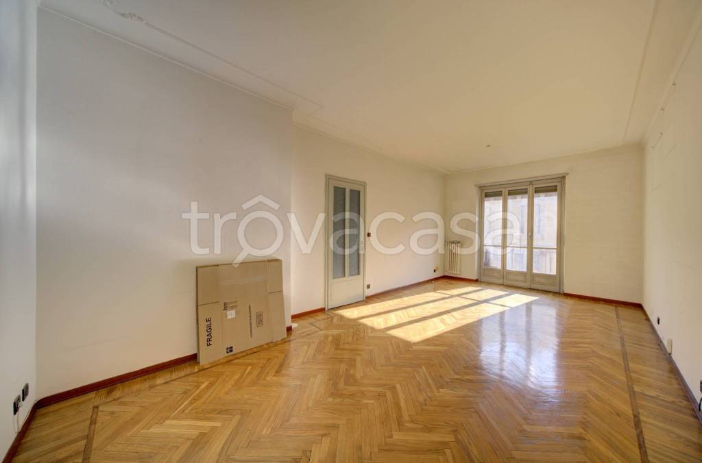 appartamento in vendita a Torino in zona San Salvario