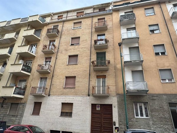 appartamento in vendita a Torino in zona Millefonti