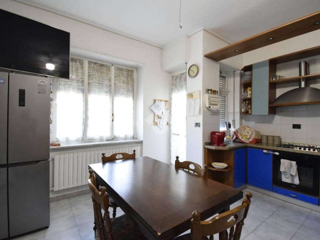 appartamento in vendita a Torino in zona Rosa