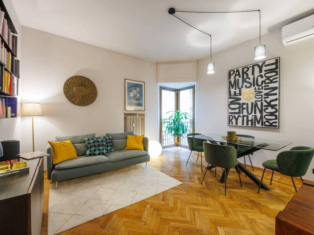 appartamento in vendita a Torino in zona Aurora