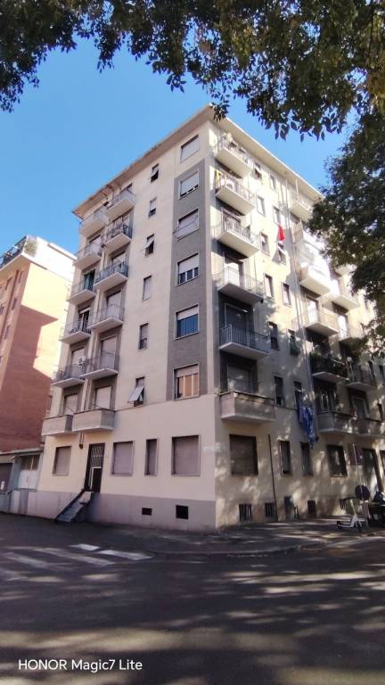 appartamento in vendita a Torino in zona Aurora