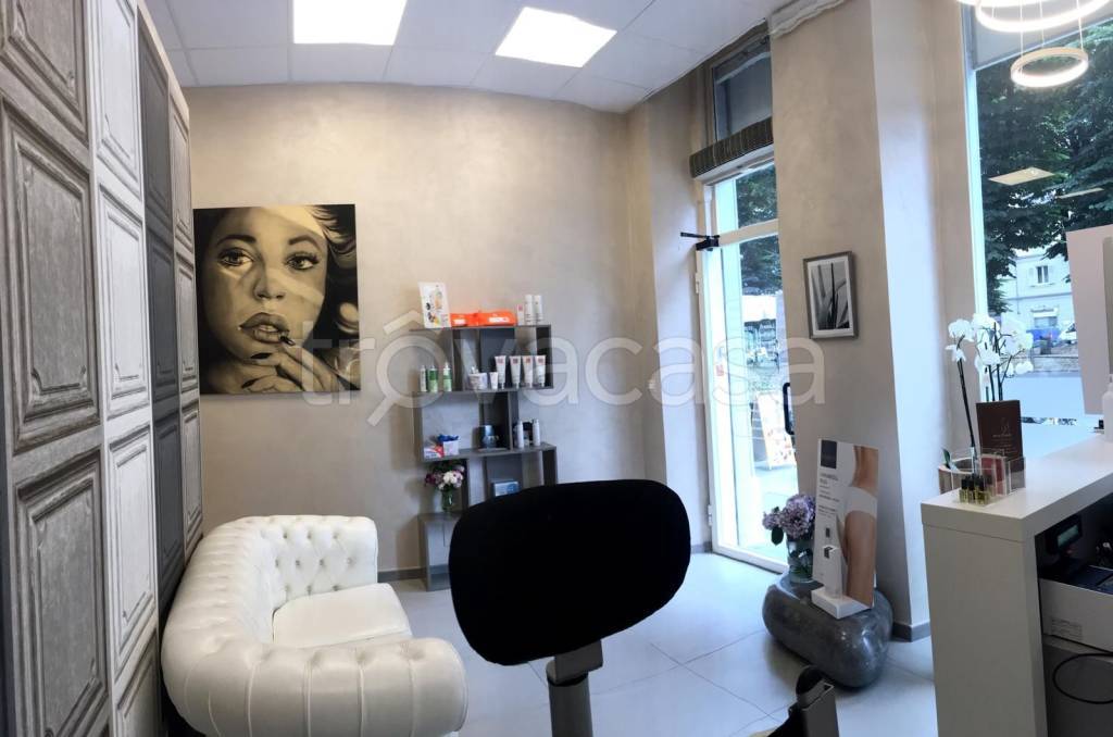 negozio in vendita a Torino in zona Centro Storico