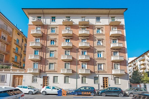 appartamento in vendita a Torino in zona Cenisia