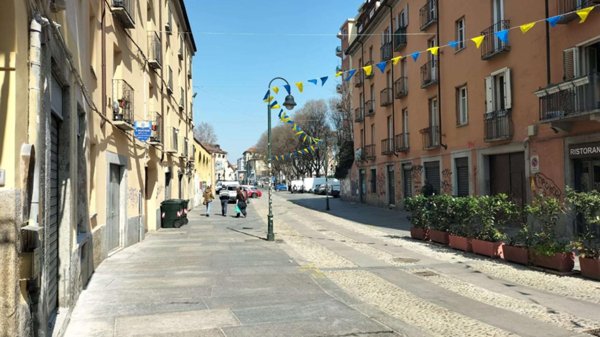 negozio in vendita a Torino in zona Aurora