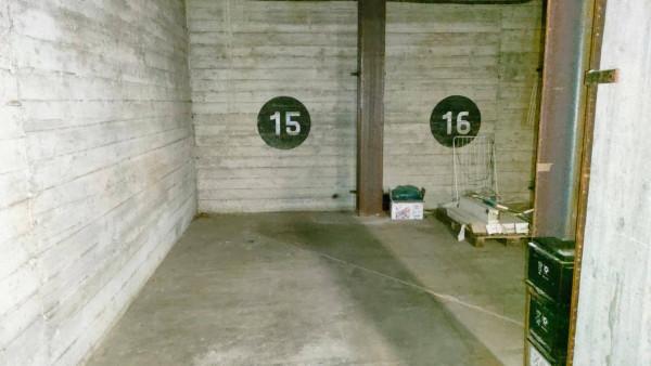 negozio in vendita a Torino in zona Parella