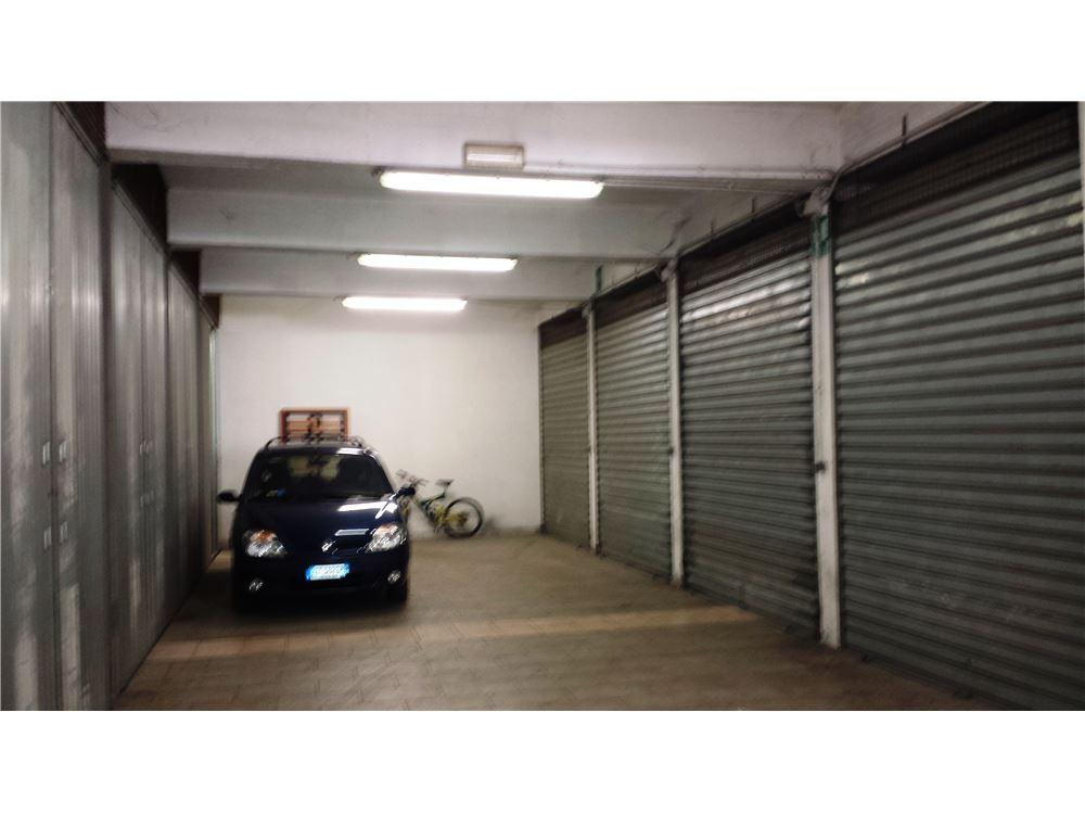 locale di sgombero in vendita a Torino in zona Lingotto