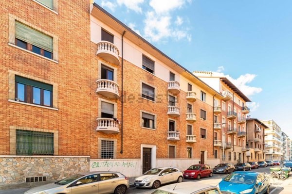 appartamento in vendita a Torino in zona Aurora