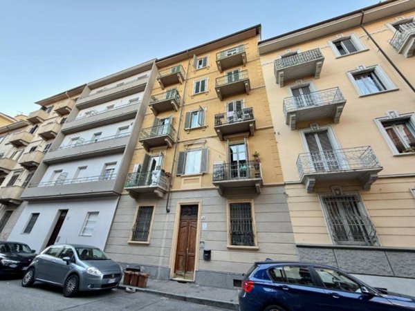 appartamento in vendita a Torino in zona Cenisia