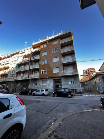 appartamento in vendita a Torino in zona Borgata Vittoria
