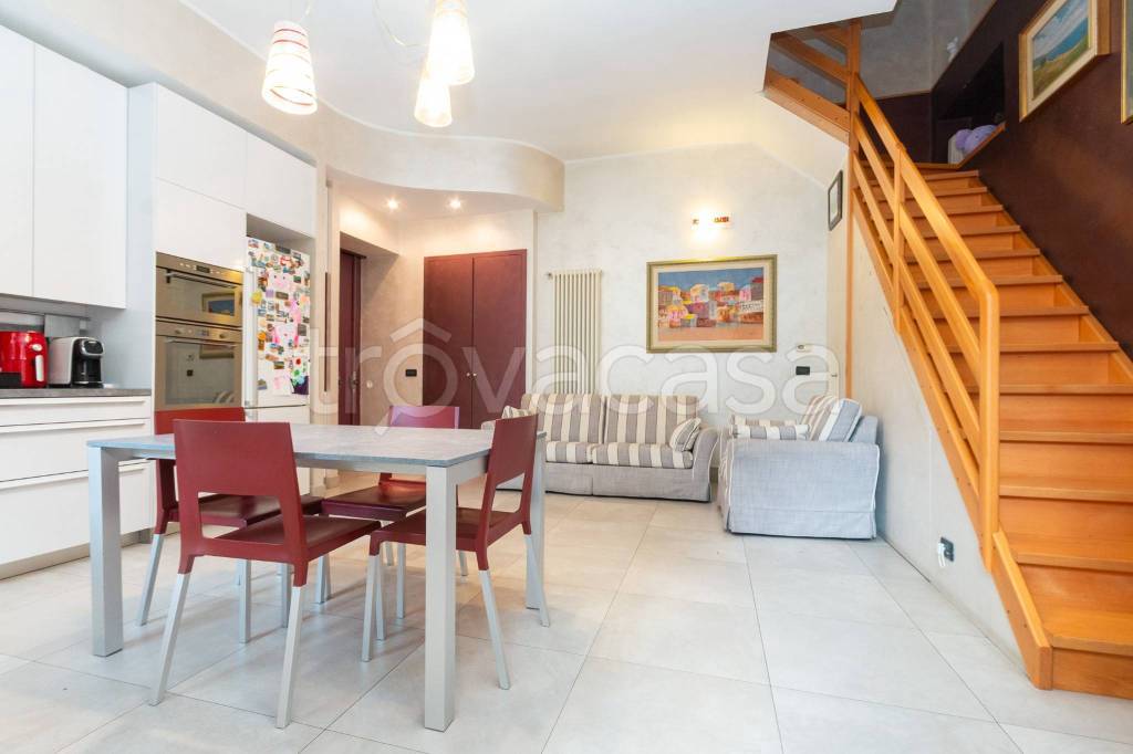 appartamento in vendita a Torino in zona Cenisia