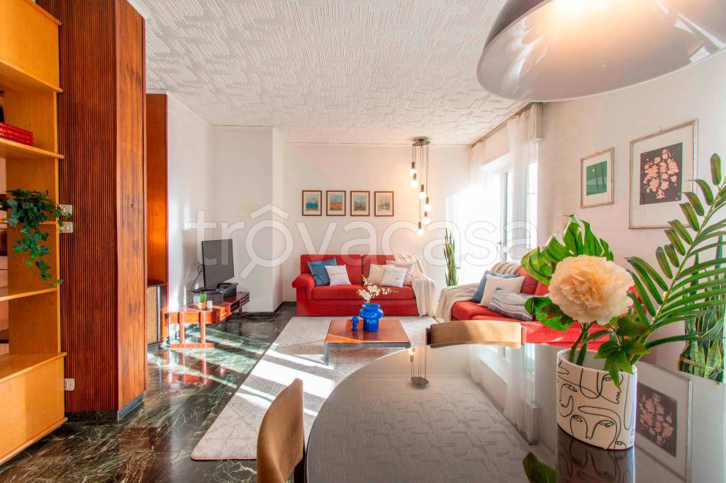 appartamento in vendita a Torino in zona Parella