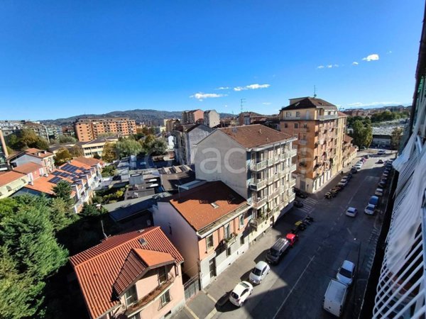 appartamento in vendita a Torino in zona Borgo San Paolo