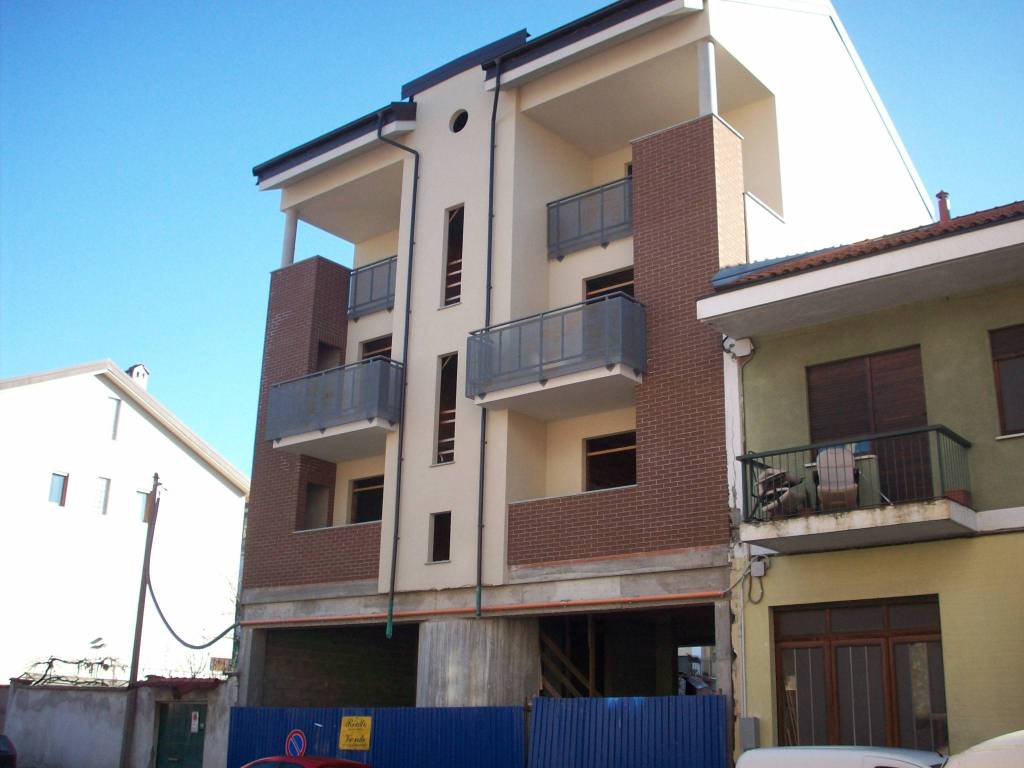 attico in vendita a Torino in zona Vanchiglia