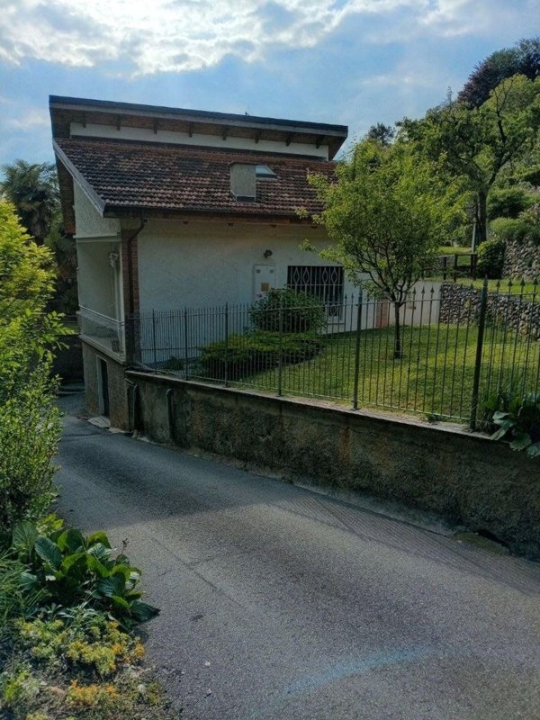 casa indipendente in vendita a Torino in zona Cavoretto