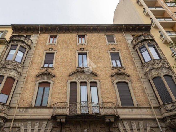 appartamento in vendita a Torino in zona San Salvario