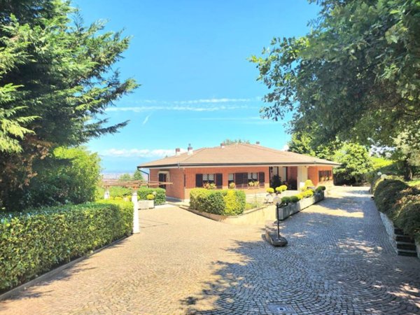 casa indipendente in vendita a Torino in zona Superga