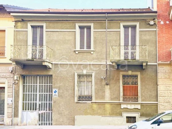 casa indipendente in vendita a Torino in zona Barriera di Milano