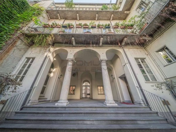 appartamento in vendita a Torino in zona Centro Storico