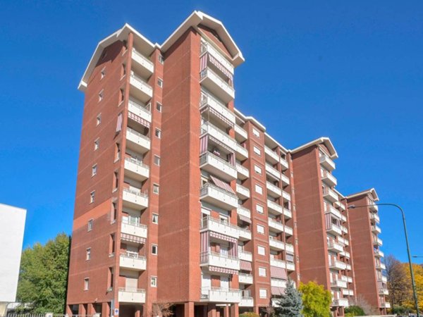 appartamento in vendita a Torino in zona Vallette