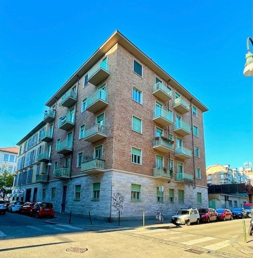 appartamento in vendita a Torino in zona Regio Parco