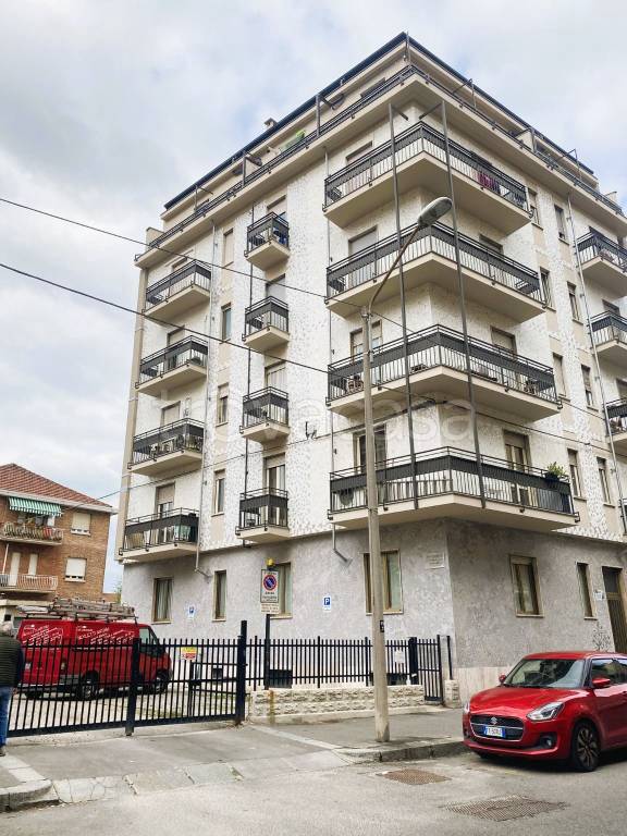 appartamento in vendita a Torino in zona Madonna di Campagna