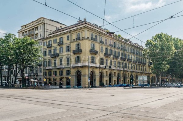 appartamento in vendita a Torino in zona Centro Storico