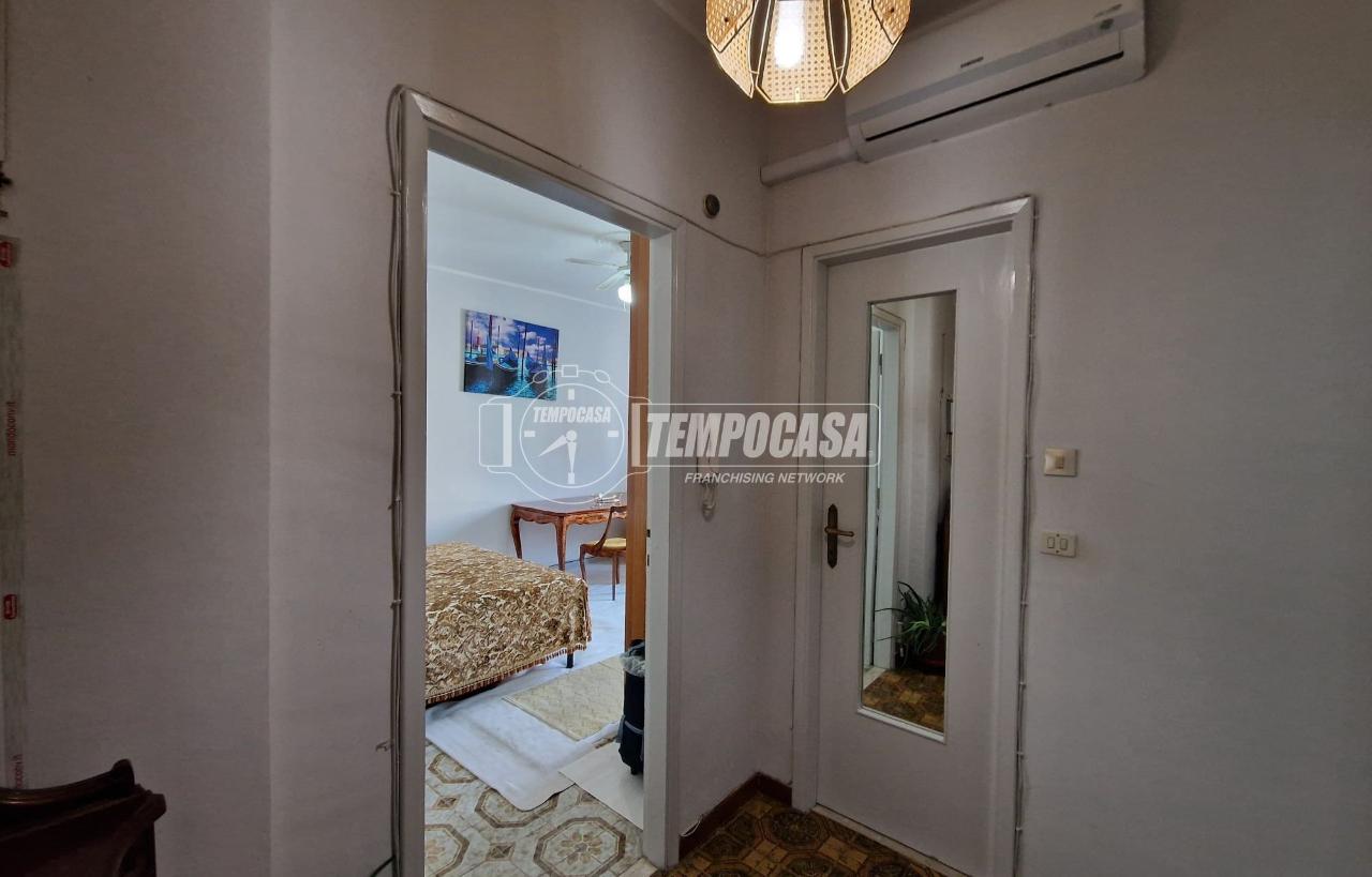 appartamento in vendita a Torino in zona Mirafiori Nord