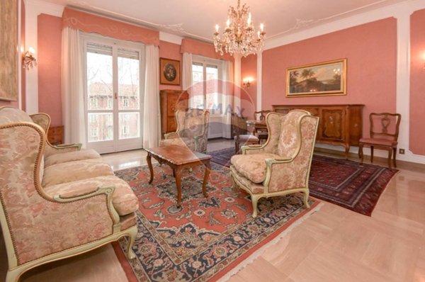 appartamento in vendita a Torino in zona Parella