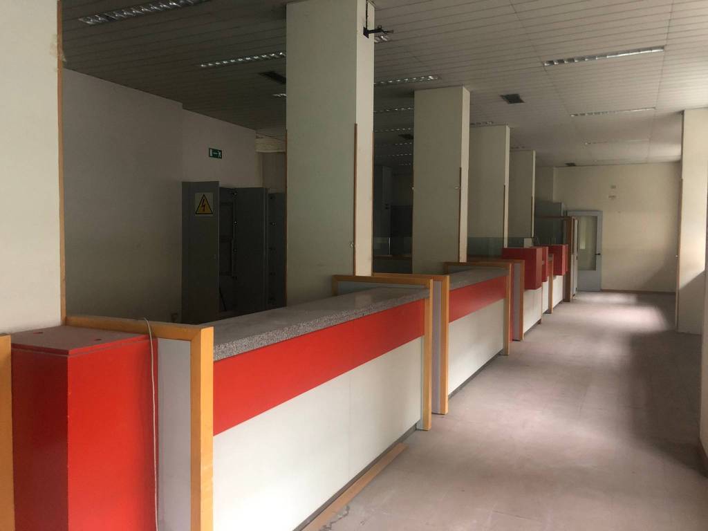 negozio in vendita a Torino in zona Aurora