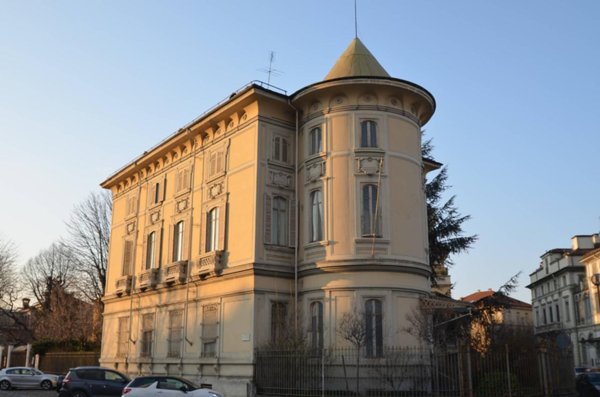 intera palazzina in vendita a Torino in zona Crocetta