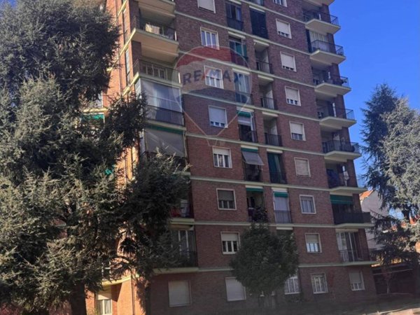 appartamento in vendita a Torino in zona Lingotto