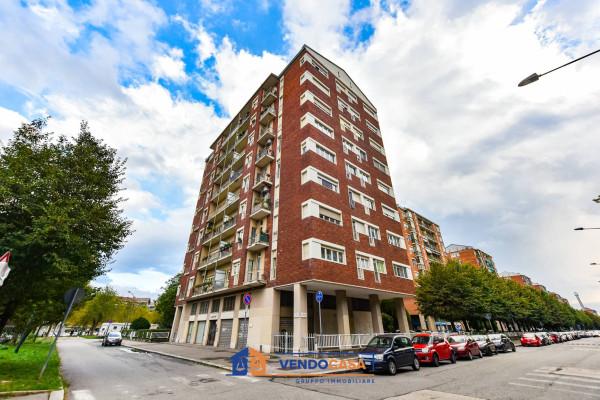 appartamento in vendita a Torino in zona Mirafiori Nord