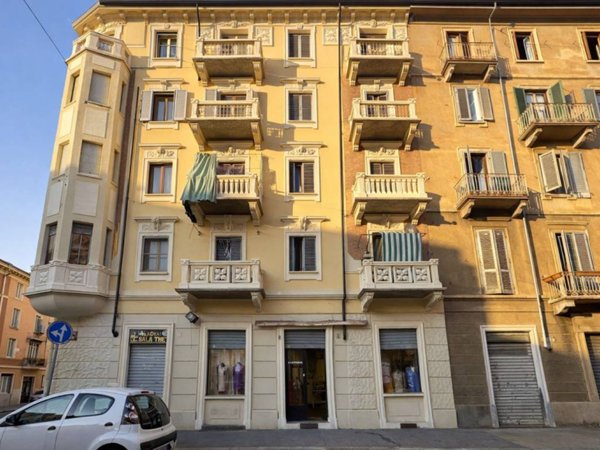 negozio in vendita a Torino in zona Barriera di Milano