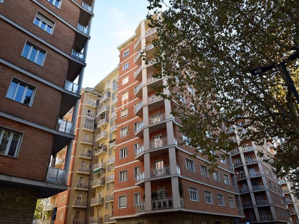 appartamento in vendita a Torino in zona Crocetta