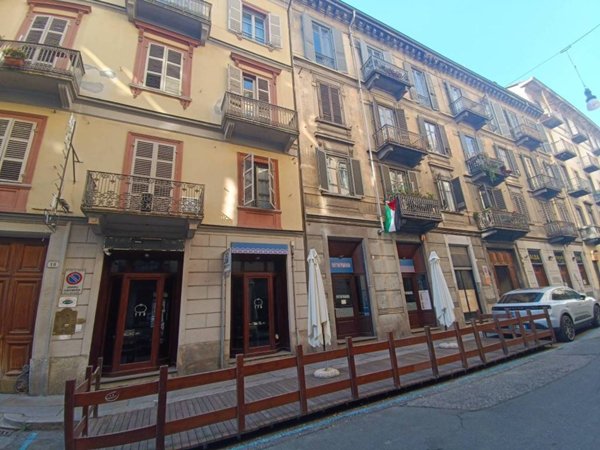 negozio in vendita a Torino in zona San Salvario