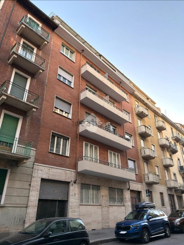 appartamento in vendita a Torino in zona Parella
