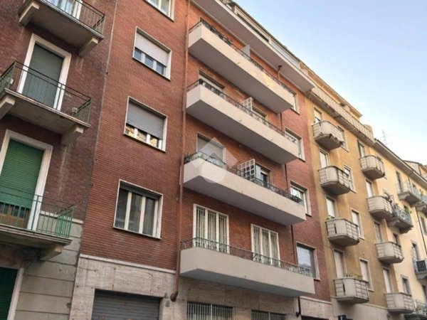appartamento in vendita a Torino in zona Parella