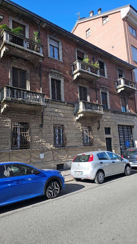 appartamento in vendita a Torino in zona Parella
