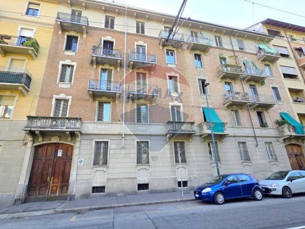 appartamento in vendita a Torino in zona Borgata Vittoria