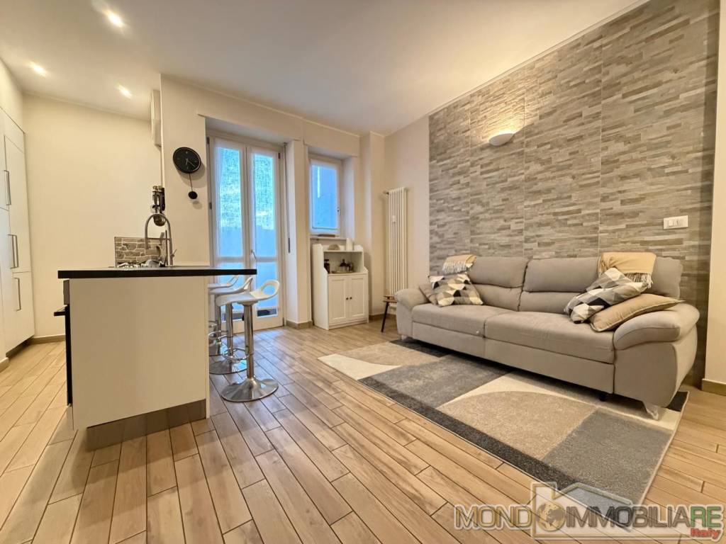 appartamento in vendita a Torino in zona Santa Rita